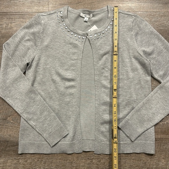 89th + Madison light gray studded lightweight cardigan sweater size small - Picture 8 of 8